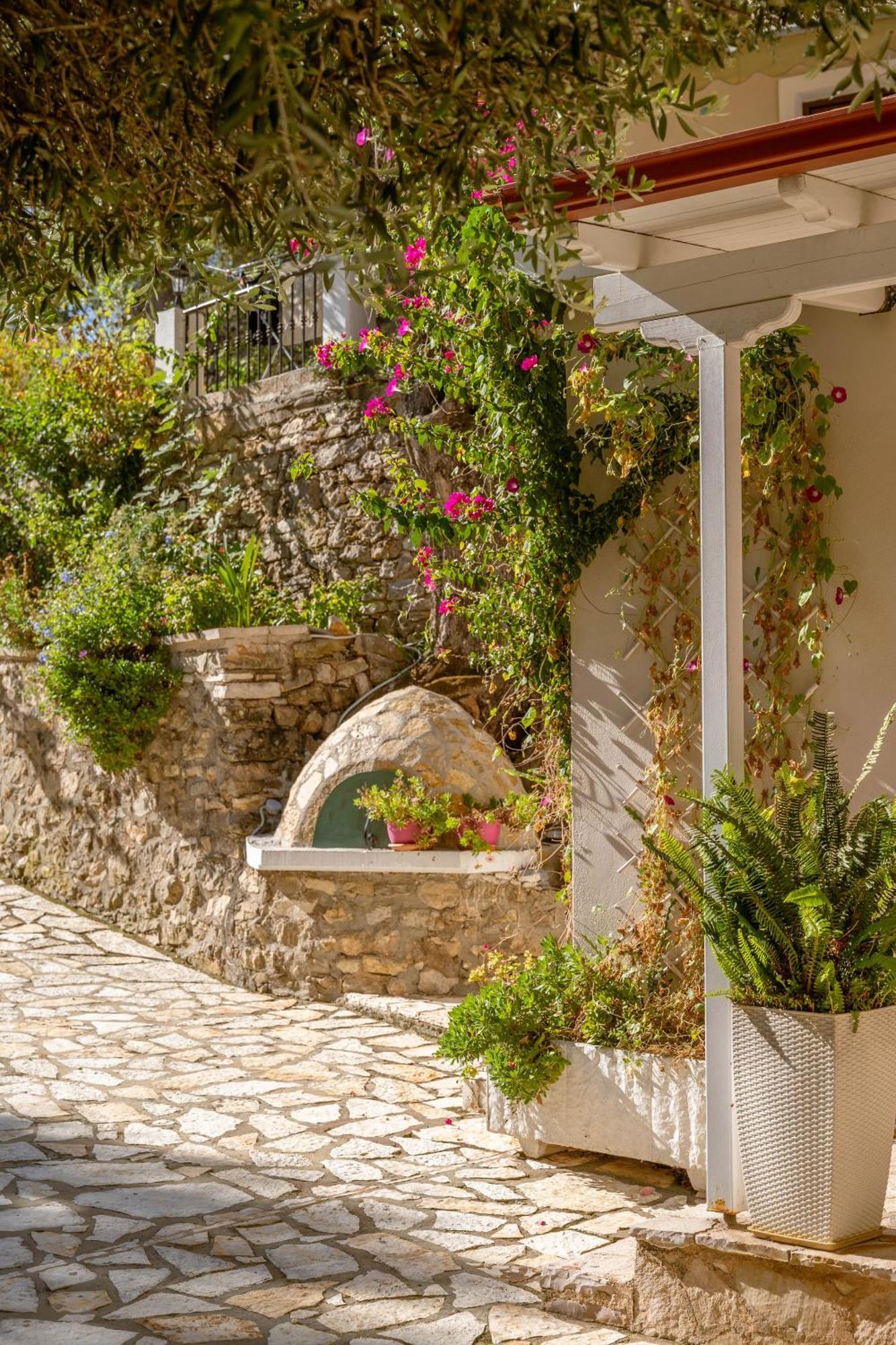 Angela Studios Sivota  Exterior photo